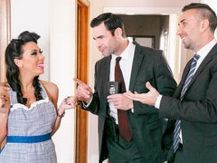 Cul, Brunette brune, Double pénétration, Hard, Mère que j'aimerais baiser, Homme homme femme, Plan cul à trois, Nénés