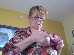 Hatalmas hátsó, Tekintélyes didik, Kebles, Ujjazás, Öklözés, Poharak, Nagyi, Érett koros