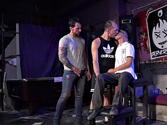 In den arsch, Arschlecken, Fingern, Schwul, Latina, Dürr, Flotter dreier