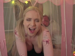 Tetas grandes, Polla, Tacones, Tetas naturales, Cabello corto, Tatuaje, Adolescente, Hilo dental