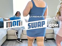 Gros seins, Sucer une bite, Femme couguar, Mamie, Branlette thaïlandaise, Hard, Mère que j'aimerais baiser, Nénés