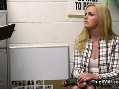 Leie, Blondine, Blasen, Würgen, Hardcore, Mutti, Büro, Spion