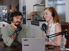 Stor rumpe, Store pupper, Kukk suging, Bakfra, Synsvinkel, Kort hår, Tynn, Tenåring