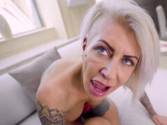 Stora tuttar, Blondin, Kondom, Hardcore, Underkläder, Mogen, Milf, Pov