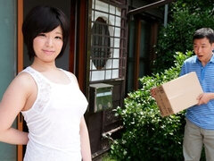 Ázsiai, Hatalmas hátsó, Tekintélyes didik, Cumizás, Ujjazás, Nyalás, Érett feleség, Természetes mellek