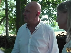 18 éves, Szőke, Cumizás, Mélytorok, Nagyapa, Kőkemény, Nuni, Tini