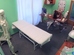 Enthousiasteling, Pijpbeurt, Likken, Kantoor, Kut duiken, Uniformpje