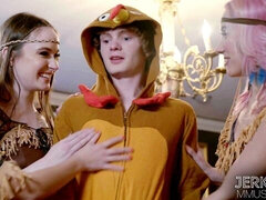 18, Iso perse, Isot tissit, Takaapäin, Karvainen, Pillu, Laiha, Teini