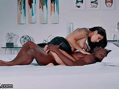 Pauzão, Negroa, Boquete, Morena, Ébano negroa, Interracial, Beijar, Latina