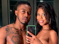 Traseiro, Boquete, Transar de quatro, Ébano negroa, Punheta, Beijar, Raspar depilar, Adolescente