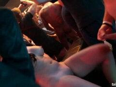 Blasen, Bekleidet, Tanzen, Orgie, Party, Muschi, Swingers, Flotter dreier