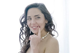 Rumpe, Kukk suging, Brunette, Bakfra, Runke, Latina, Stripping, Tenåring