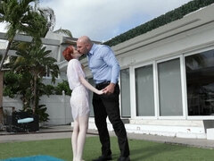 엉덩이, 오랄섹스, 사정 샷, 도기스타일, 자연의 가슴, 빨간 머리, 청소년, 젖가슴