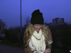 Enthousiasteling, Lieveling, Blond, Europees, Hardcore, Geld, Buiten, Gezichtspunt