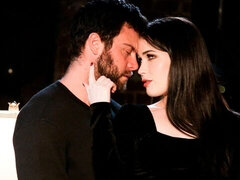 Grande cazzo, Pompino, Brunetta, Da dietro, Tette naturali, Magra, Ragazza, Tette