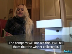 Blond, Pijpbeurt, Rondborstig, Sperma, Hondjeshouding, Buiten, Gezichtspunt, Douche