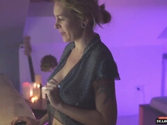 Veľké kozy, Blondína, Prsnatá, Honění, Dospelé, Mamina, Prirodzené prsia, Kozičky