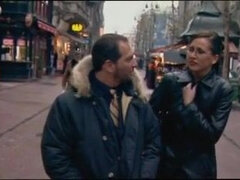 Italiano, Lesbiana, Lencería, Pezones, Oficina, Orgía, Trio